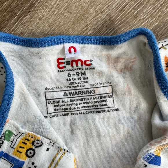 E=mc Magnetic Baby Pajamas - Picture 3 of 4
